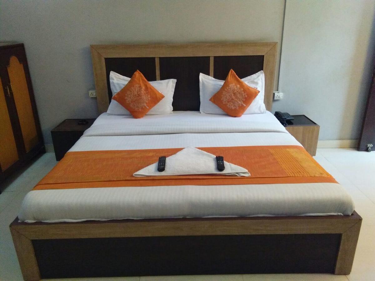 Juhi Bari Hotel Samridhi Palace المظهر الخارجي الصورة